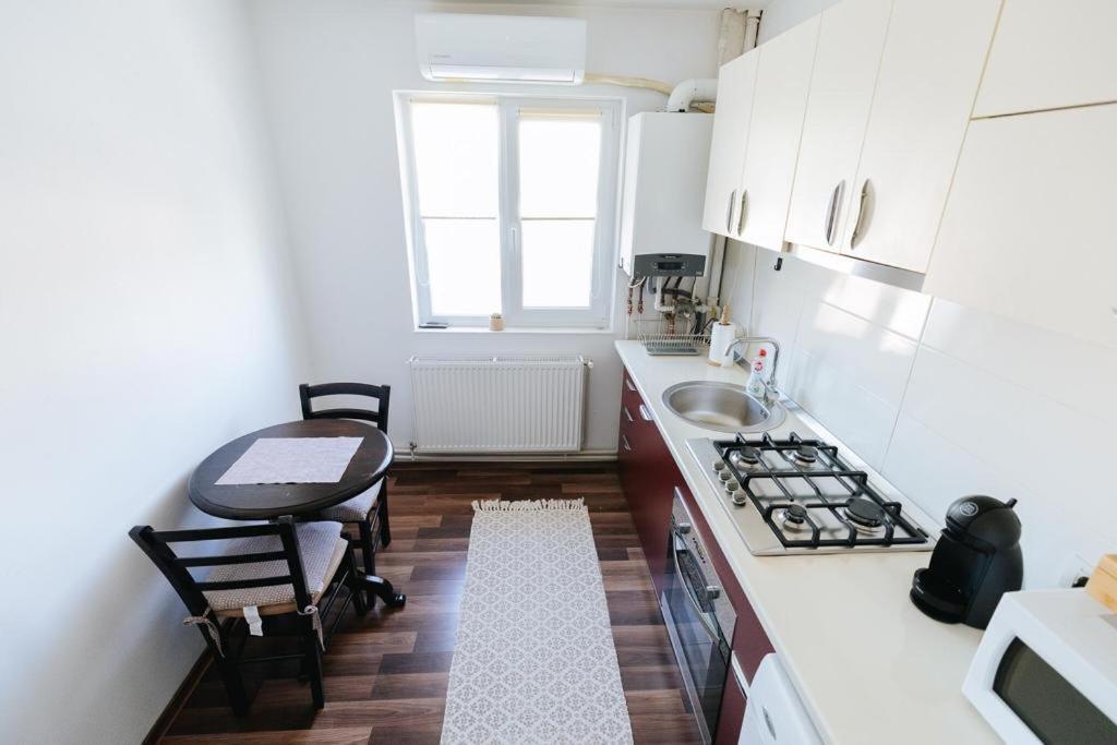 Scandinavian House Apartment Targu Jiu Exterior photo